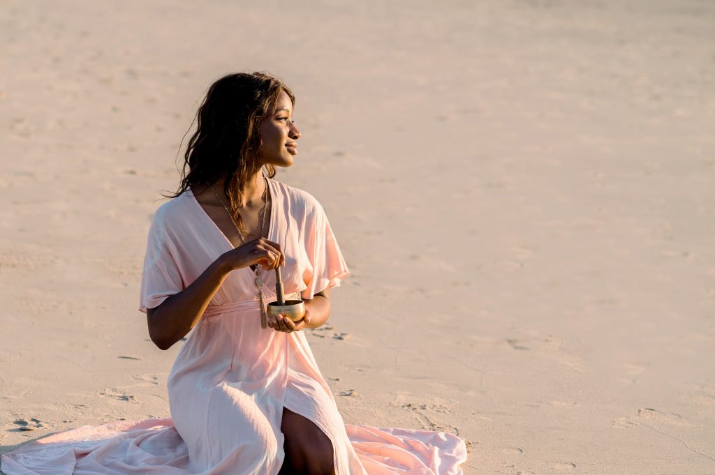 Jede Reise beginnt mit einem ersten Schritt – und die Reise zu dir selbst ist die wichtigste deines Lebens.