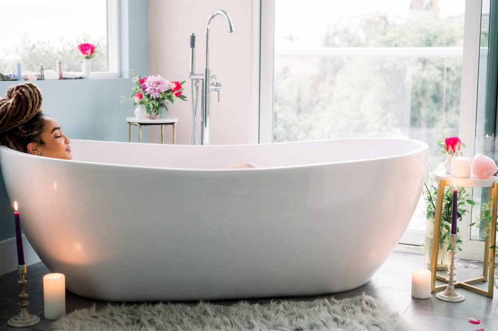 Wenn du eine toxische Beziehung loslassen willst, fang mit deiner Selbstliebe an.